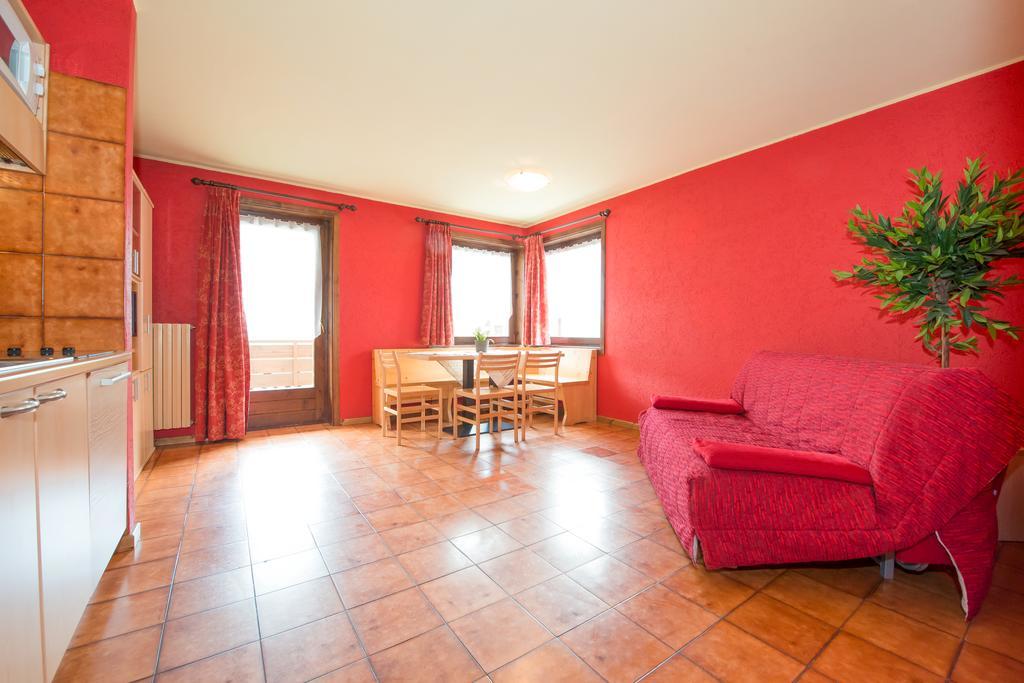 דירות ליביניו Casa Rosalba מראה חיצוני תמונה